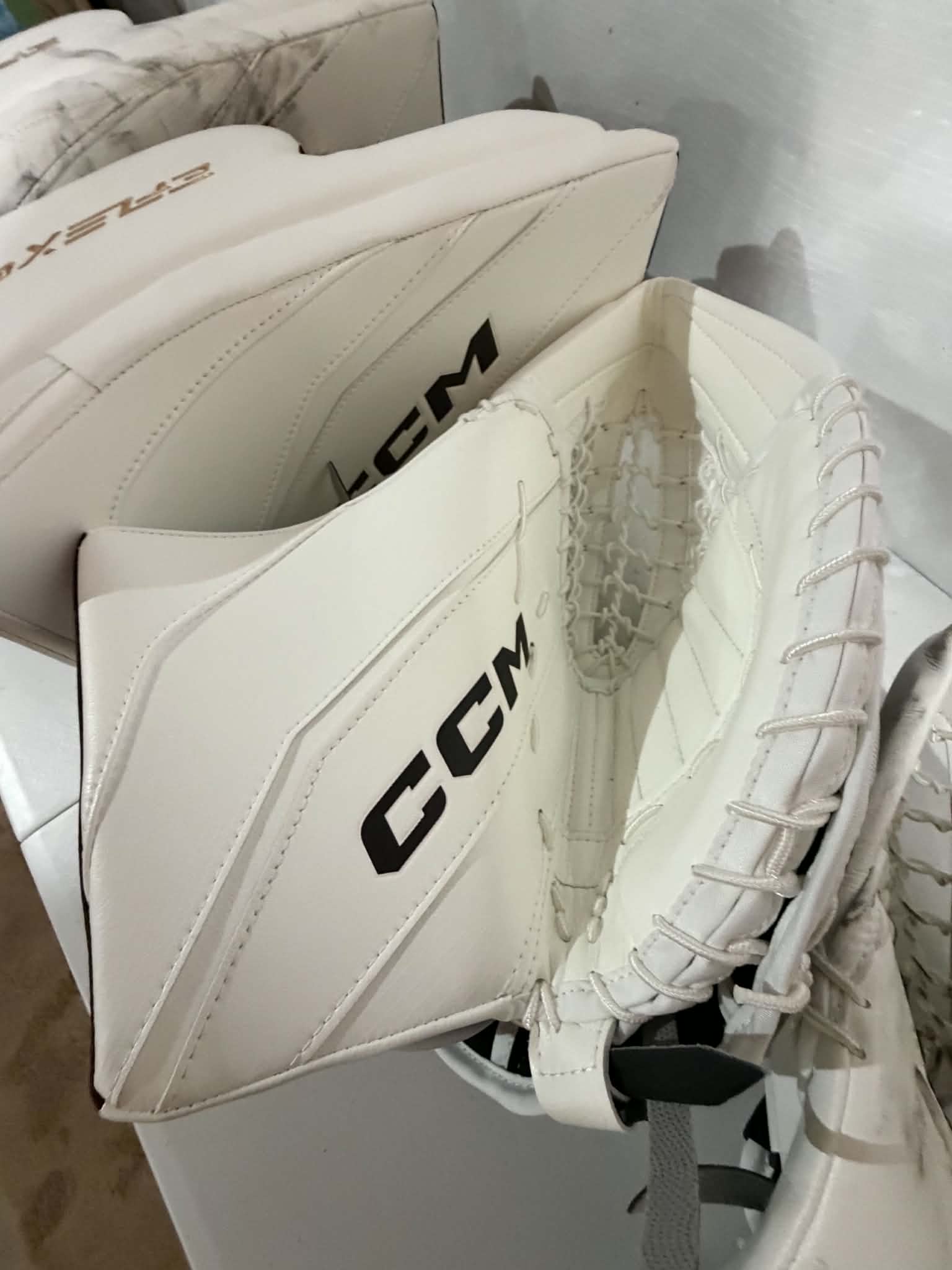 New CCM Eflex 6 Pro Stock 33+1.5 Goalie Full Set with two sets of gloves
