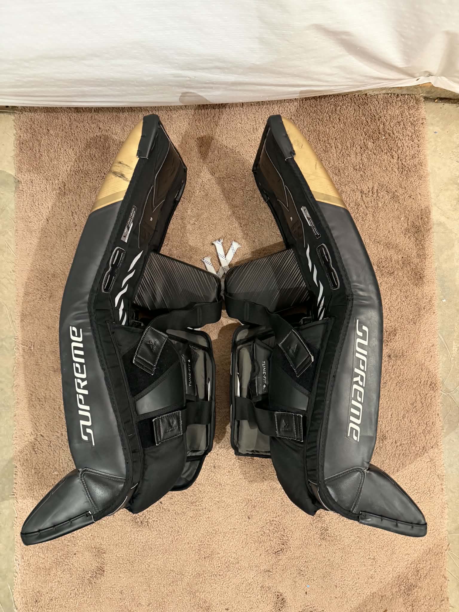 NCAA bauer shadow 35+1 pro stock goalie leg pads