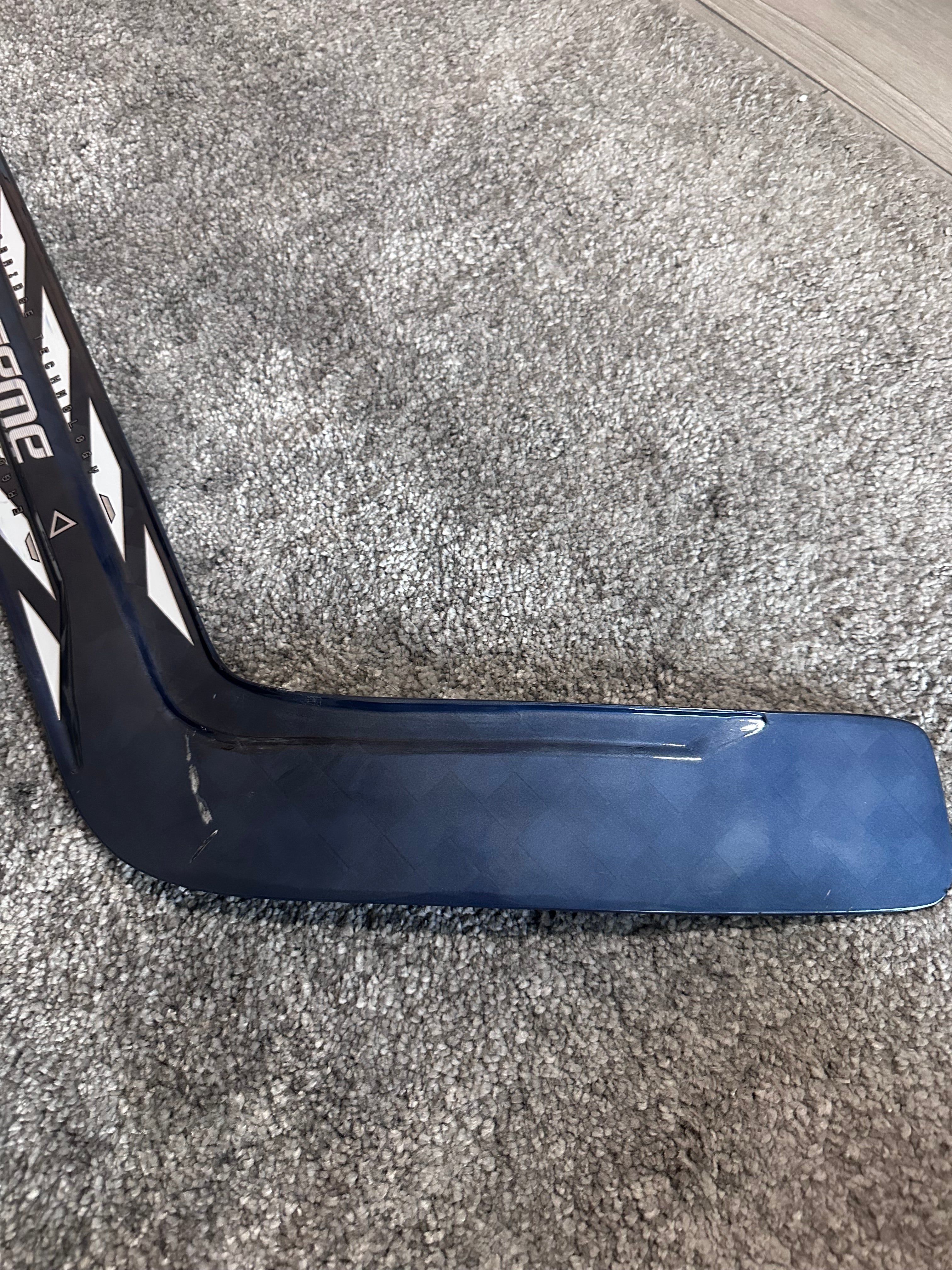 NCAA Bauer Shadow Full Right 24" Navy Pro Stock Goalie Stick #5