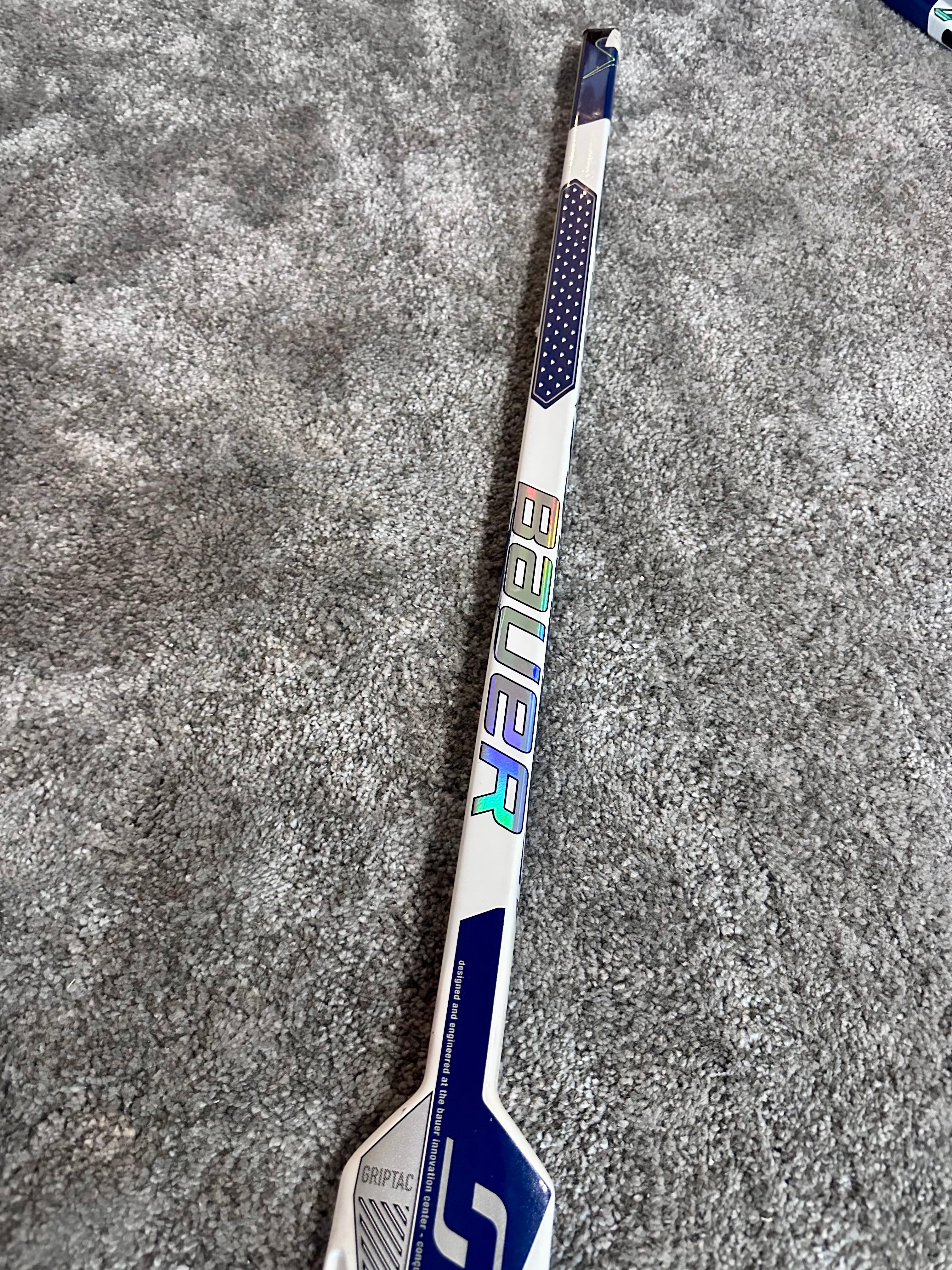 NCAA Bauer Shadow Full Right 24" White Pro Stock Goalie Stick #1