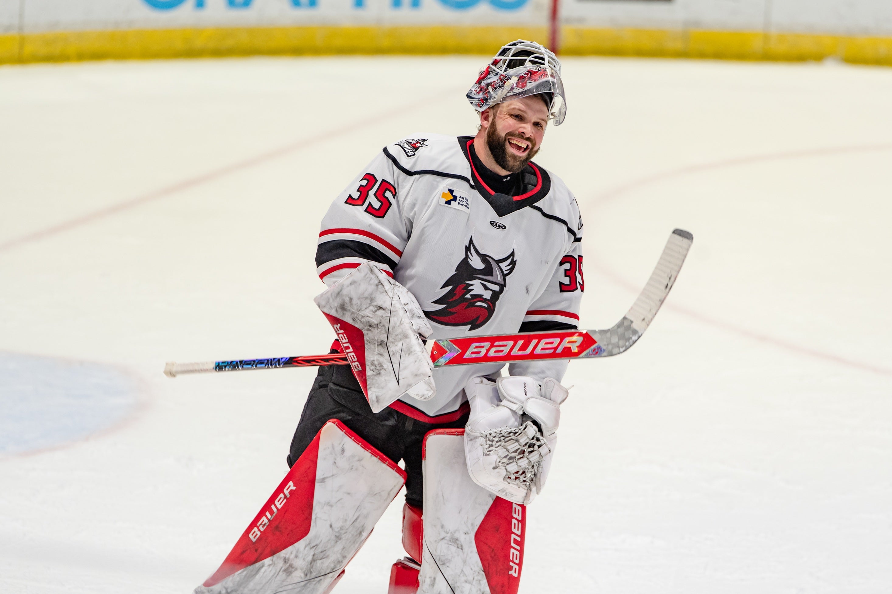 Bauer Vapor flylite 34+1 pro stock goalie full set